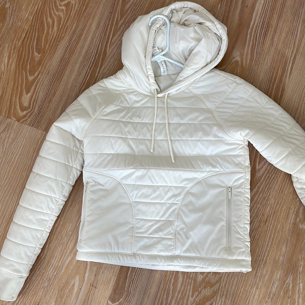 Lululemon Puffer Pullover size 2
